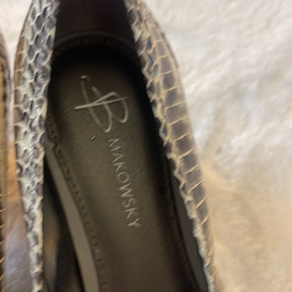 B Makowsky Heels - Picture 3 of 13